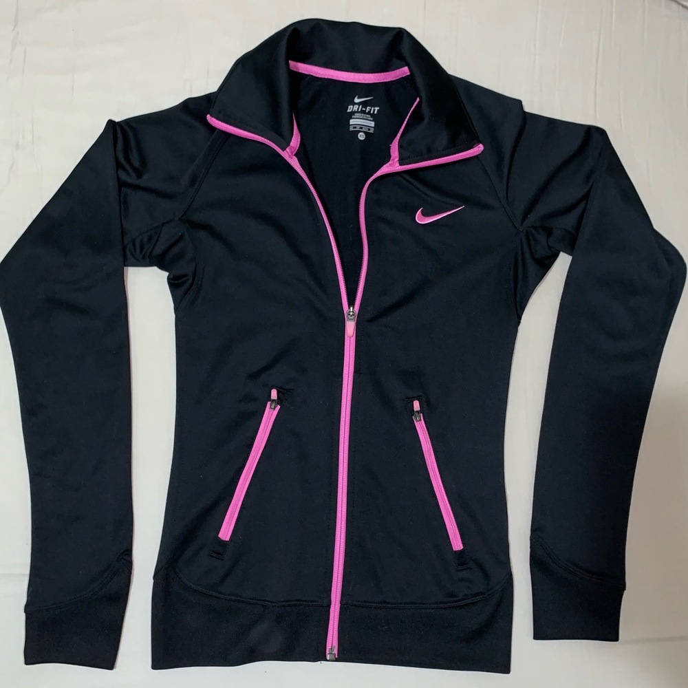 Nike sportswear jacket with pockets xs